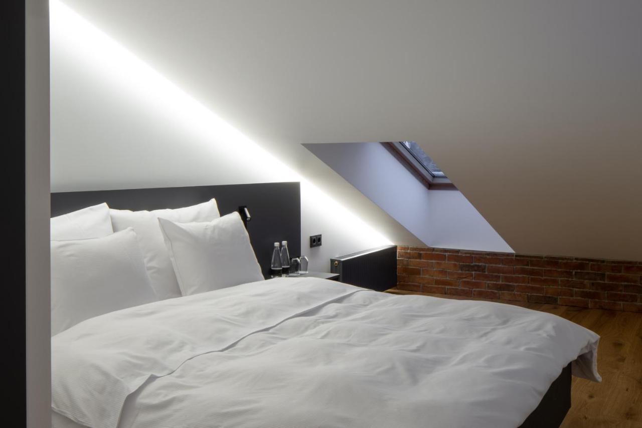 Dunten Hotel Tallin Exterior foto
